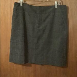 Eddie Bauer gray plaid skirt